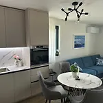 Our Lady Amfora Apartamento 3*